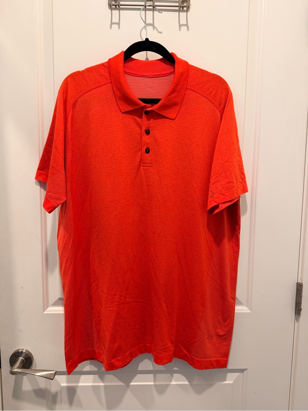Lululemon Metal Vent Tech
Polo Size XXL Orange
Seamless Short Sleeve